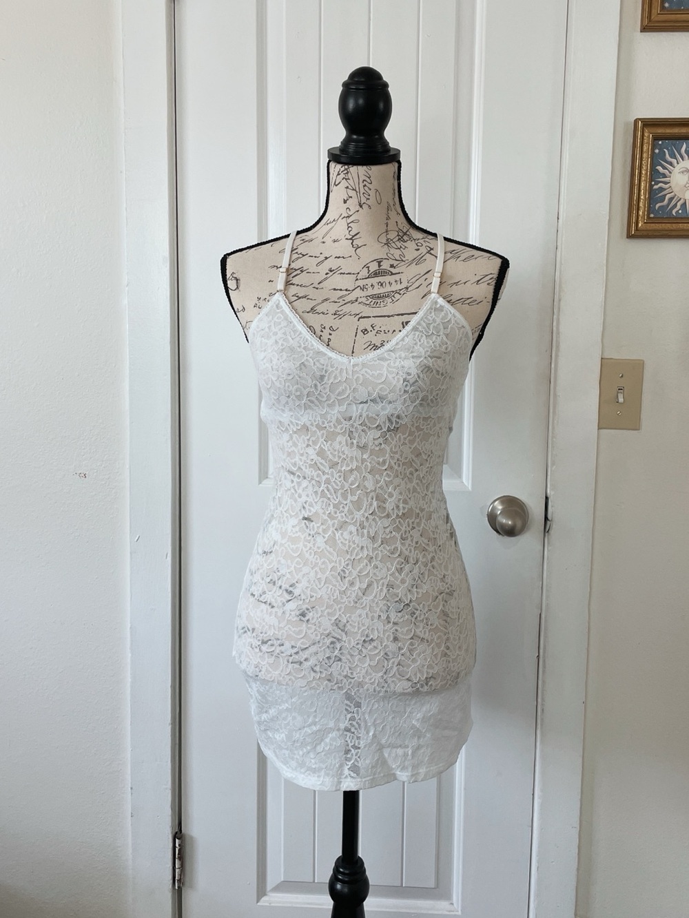 Victoria's Secret White Lace Camisole Slip "The Lacie" Size Small 2011 Lingerie